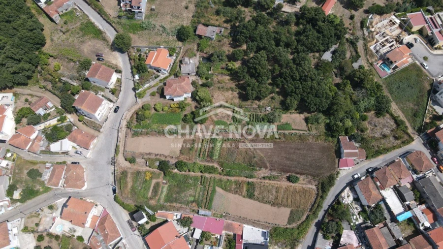 Terreno para Venda em Fânzeres e São Pedro da Cova Foto 3