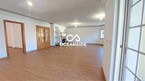 Moradia T5 para Arrendamento em Cascais e Estoril