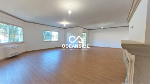 Moradia T5 para Arrendamento em Cascais e Estoril