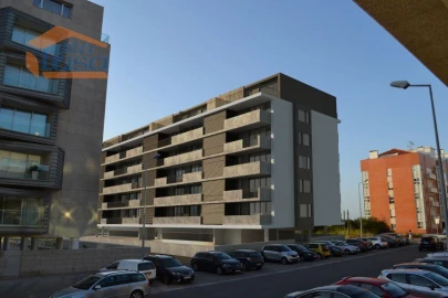 Apartamento T3 para Venda em Glória e Vera Cruz