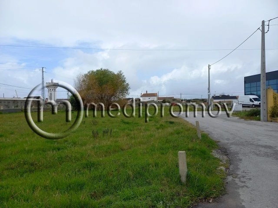 Terreno P/ Prédio para Venda em Mira Foto 4