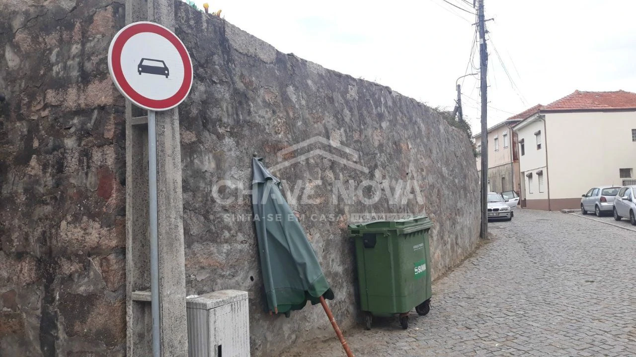 Moradia T1 para Venda em Canidelo Foto 1