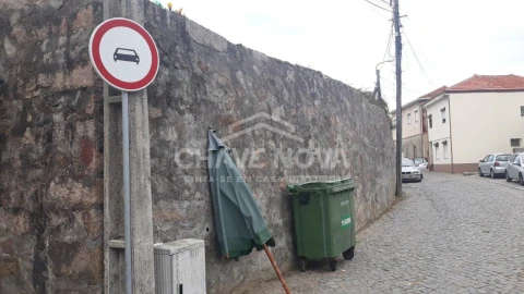 Moradia T1 para Venda em Canidelo