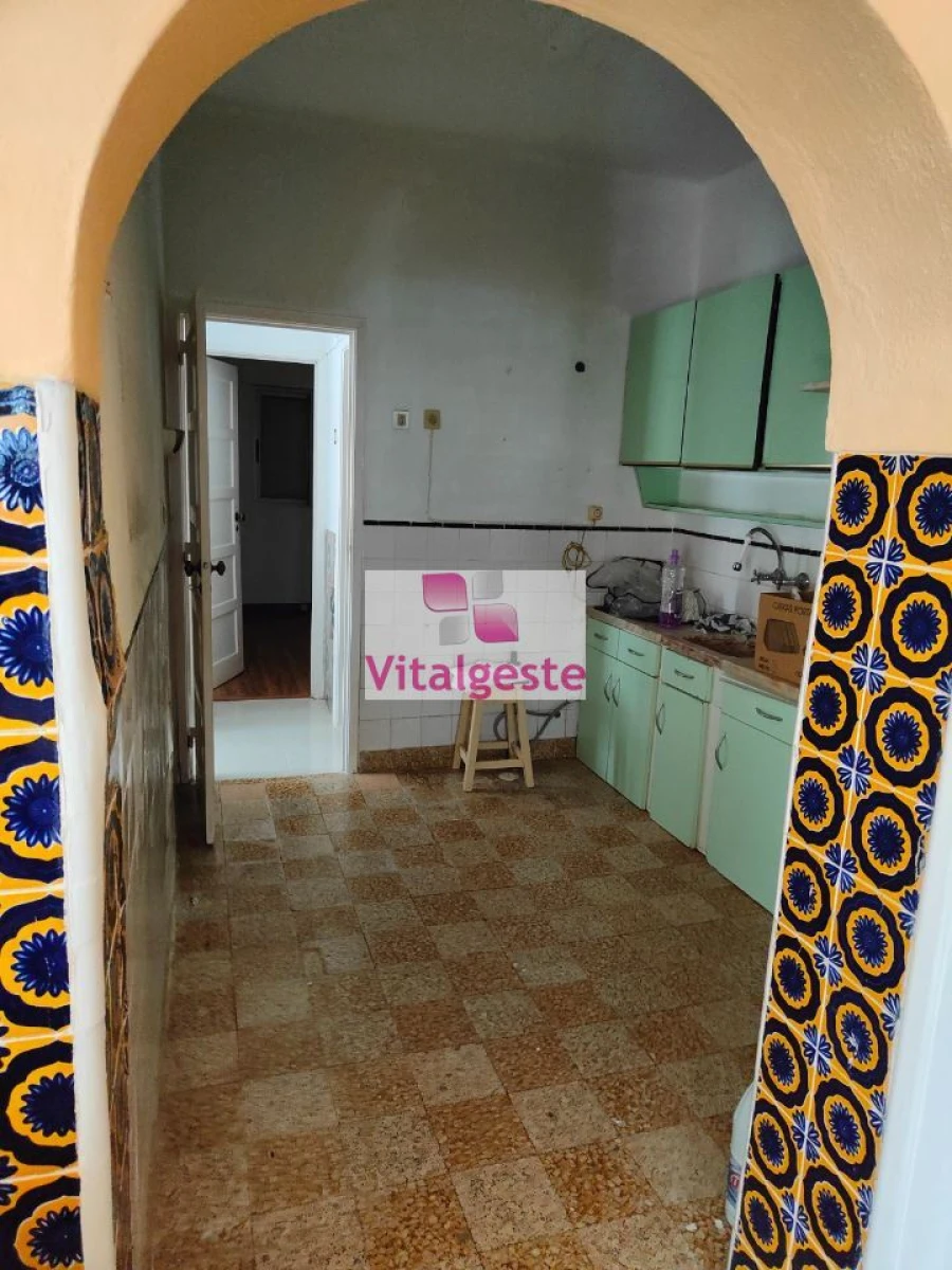 Moradia T4 para Venda em Vialonga Foto 12