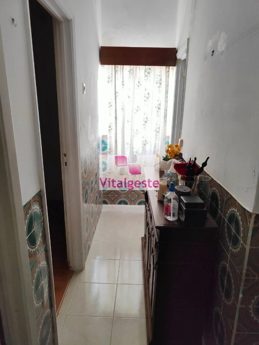 Moradia T4 para Venda em Vialonga Foto 13