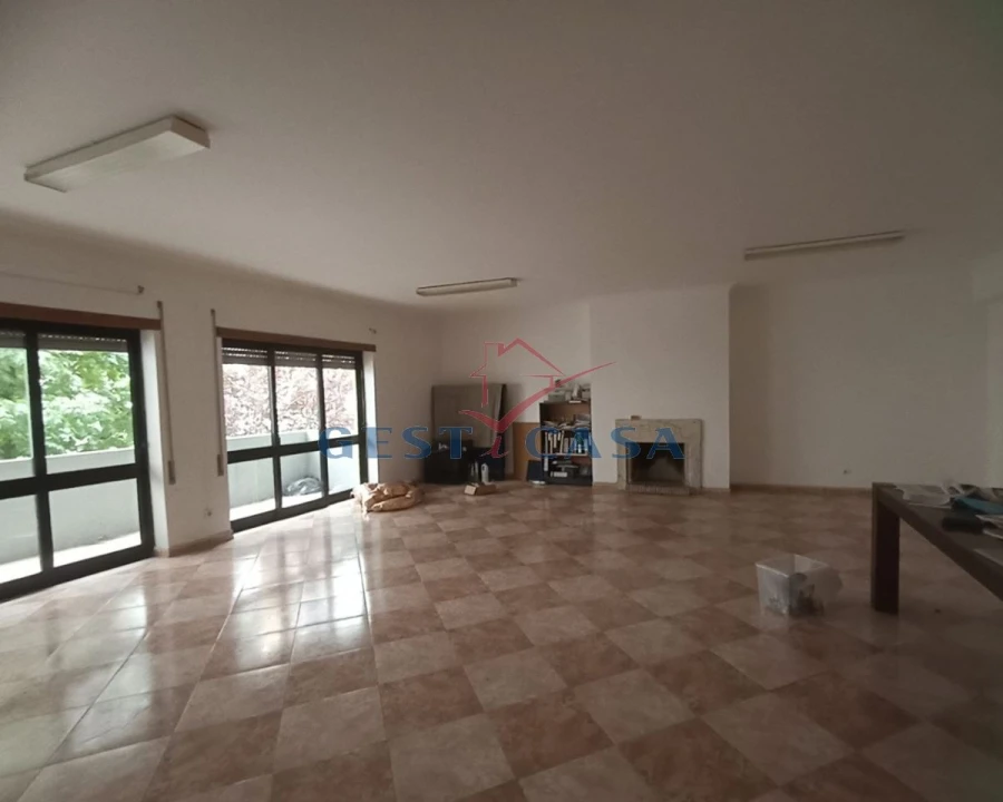 Prédio para Venda em Castelo Branco Foto 4