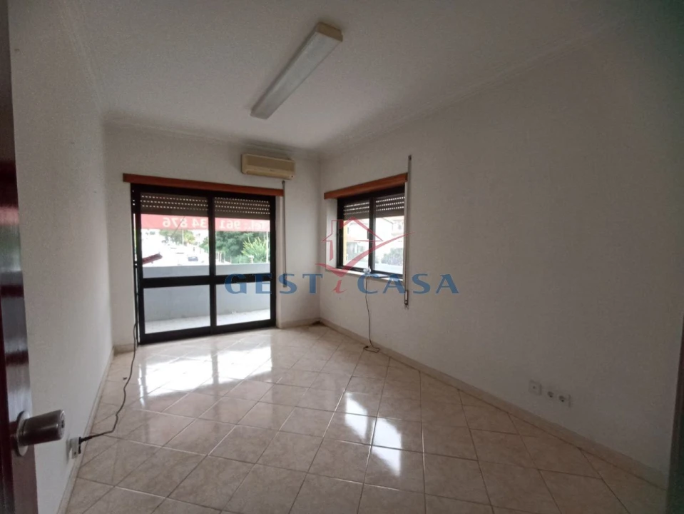 Prédio para Venda em Castelo Branco Foto 6