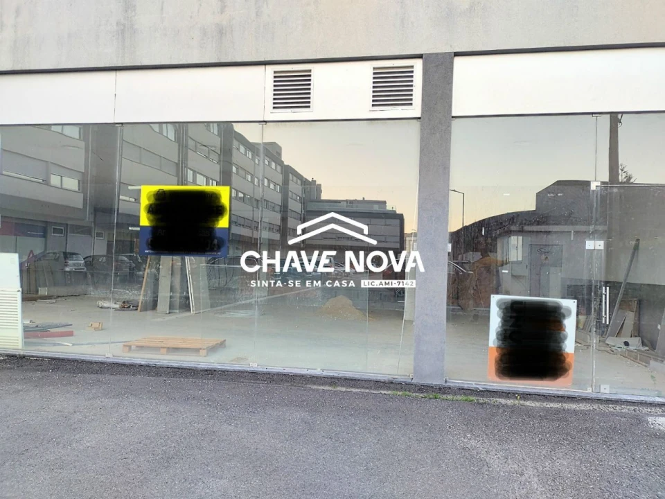 Loja para Arrendamento em Santa Maria da Feira, Travanca, Sanfins e Espargo Foto 11