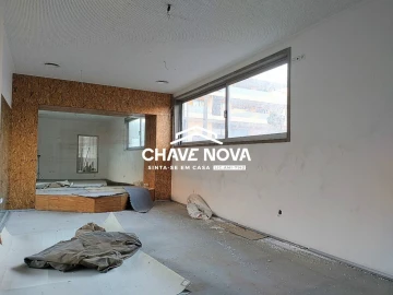 Loja para Arrendamento em Santa Maria da Feira, Travanca, Sanfins e Espargo