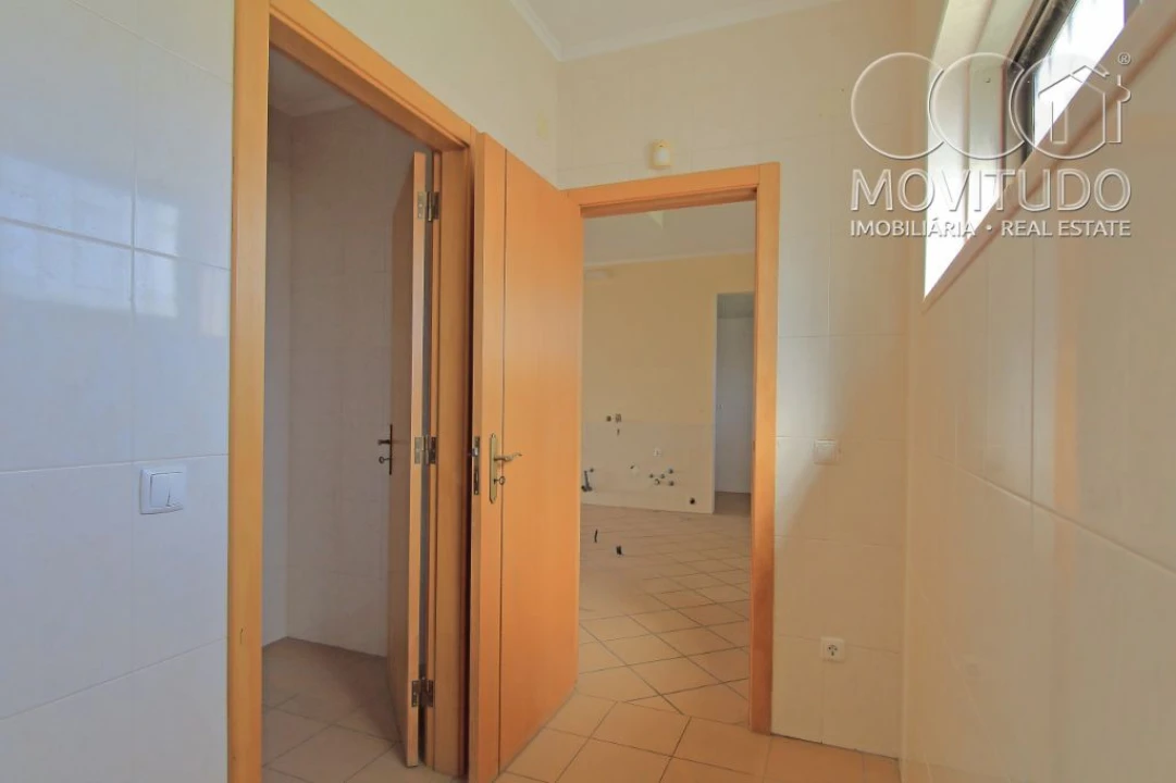 Loja para Venda em Samora Correia Foto 9