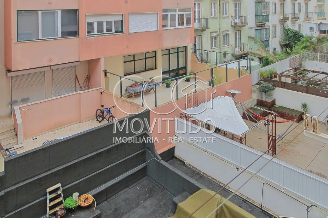 Apartamento T2 para Venda em Arroios Foto 14