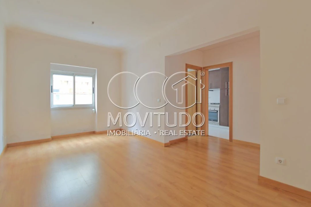 Apartamento T2 para Venda em Arroios Foto 6