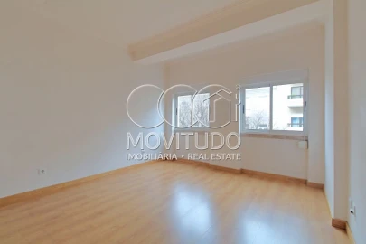 Apartamento T2 para Venda em Arroios