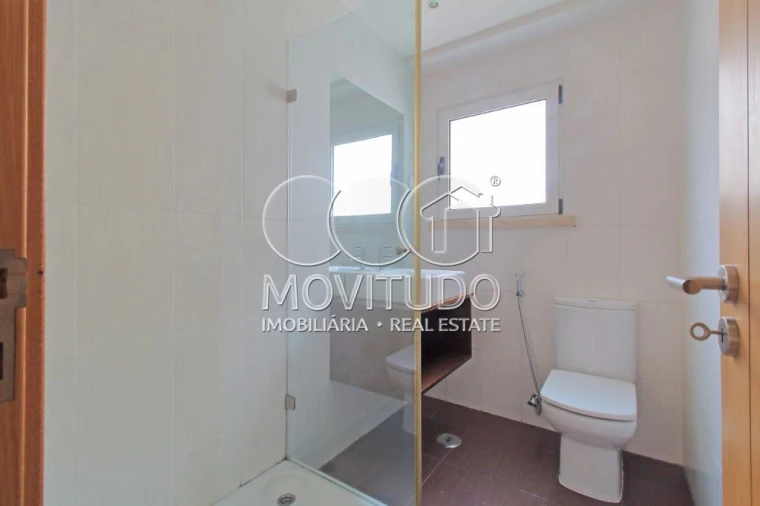 Apartamento T2 para Venda em Arroios Foto 7