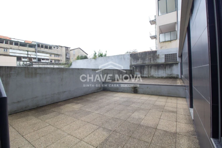 Apartamento T2 para Venda em Cedofeita, Santo Ildefonso, Sé, Miragaia, São Nicolau e Vitória Foto 4