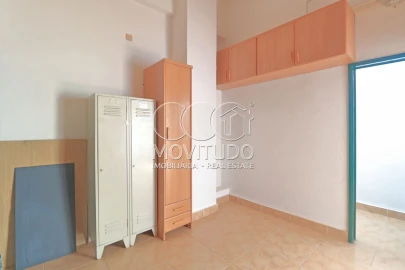 Loja para Arrendamento em Vialonga