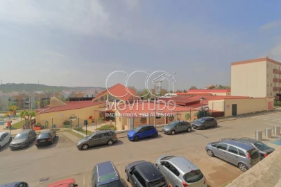 Loja para Arrendamento em Vialonga