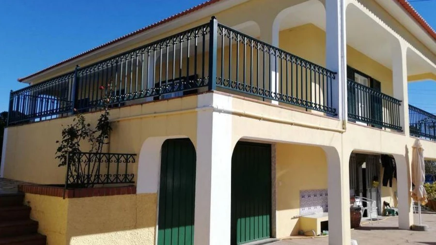 Moradia T6 para Venda em Benquerenças