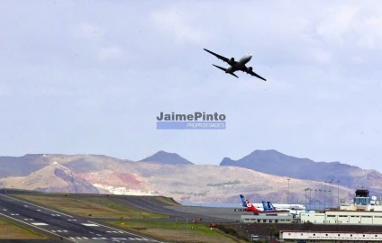 Terreno P/ Prédio para Venda em Camarate, Unhos e Apelação