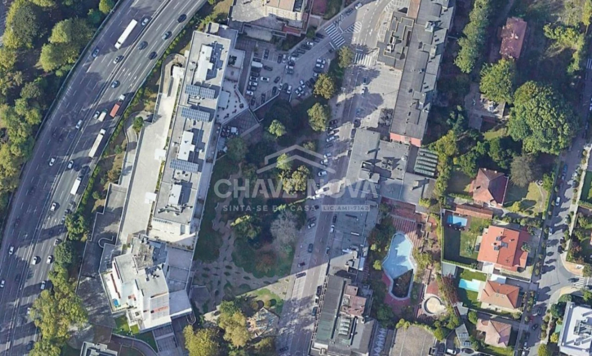 Loja para Venda em Ramalde Foto 1