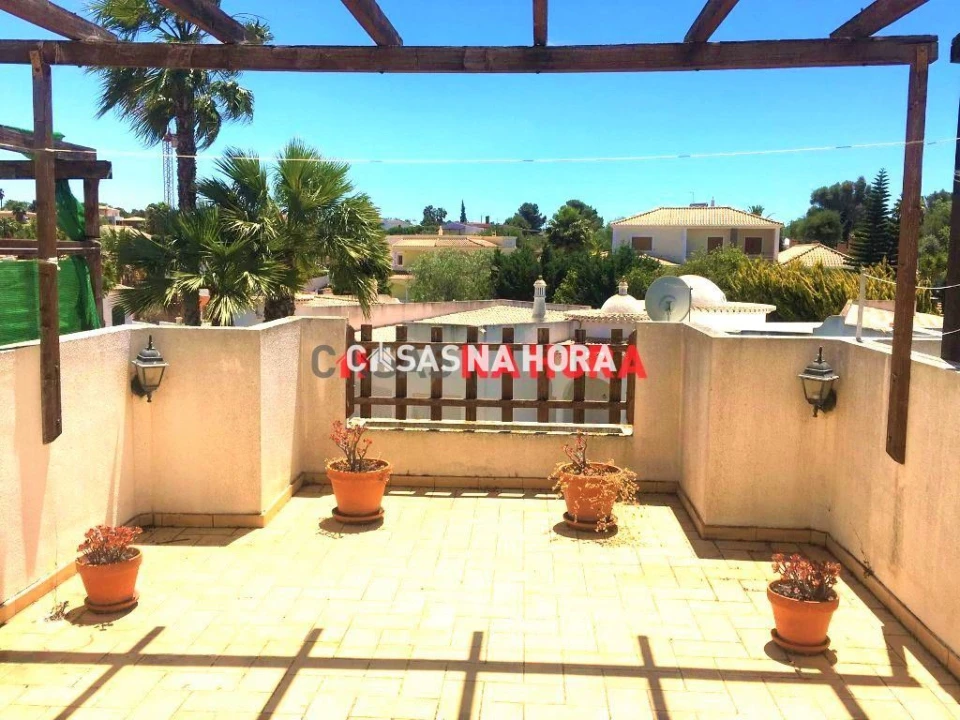 Moradia T4 para Venda em Alvor Foto 2