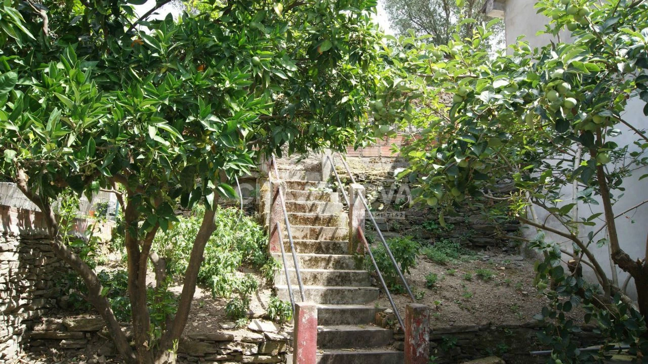 Moradia T2 para Venda em Nogueira e Ermida Foto 3