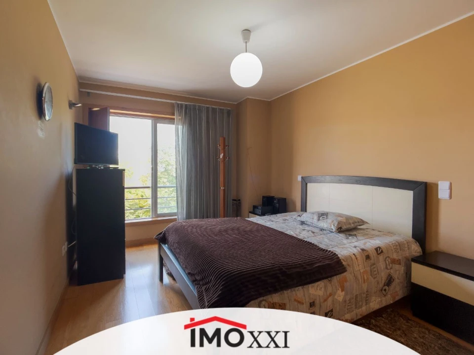 Apartamento T4 para Venda em Espinho Foto 12