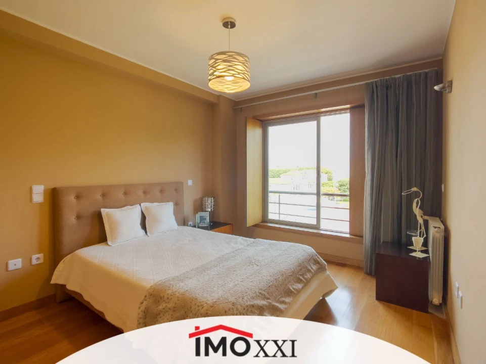 Apartamento T4 para Venda em Espinho Foto 14