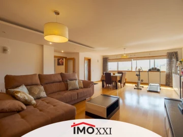 Apartamento T4 para Venda em Espinho