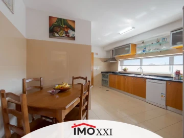 Apartamento T4 para Venda em Espinho