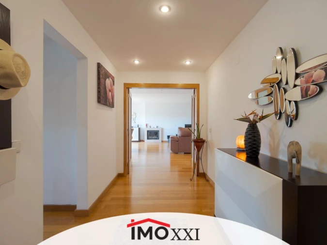 Apartamento T4 para Venda em Espinho Foto 6