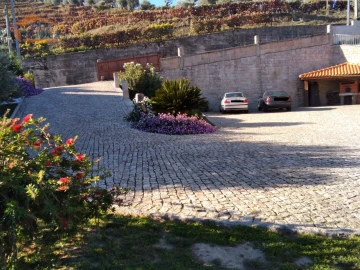 Moradia T6 para Venda em Parada do Bispo e Valdigem