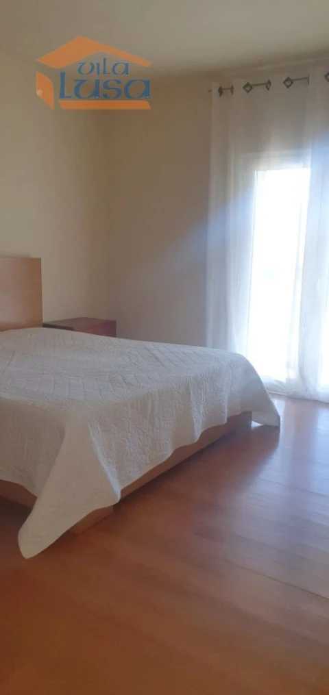 Moradia T6 para Venda em Parada do Bispo e Valdigem