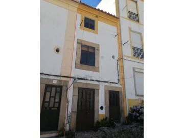 Moradia T4 para Venda em Santa Maria da Devesa
