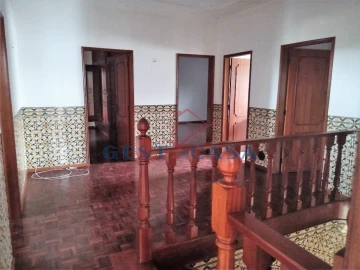 Moradia T5 para Venda em Castelo Branco