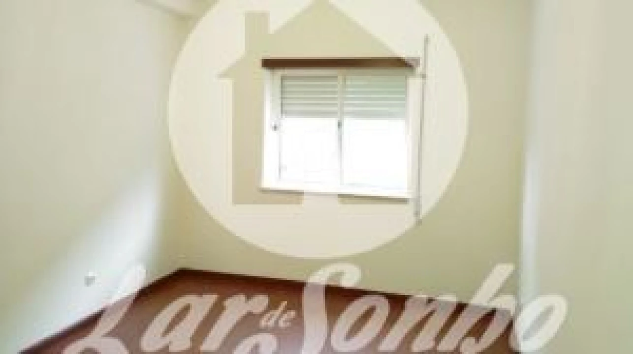 Apartamento T3 para Venda em Poiares (Santo Andre) Foto 7