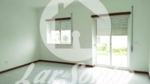 Apartamento T3 para Venda em Poiares (Santo Andre)