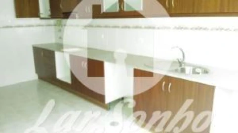 Apartamento T3 para Venda em Poiares (Santo Andre)