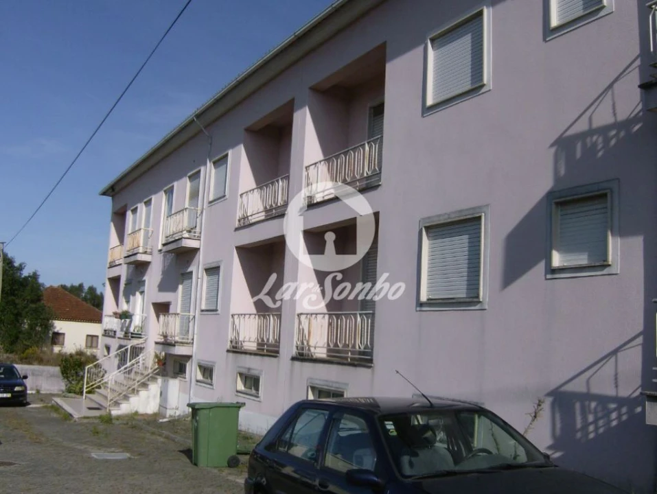 Apartamento T3 para Venda em Poiares (Santo Andre) Foto 1