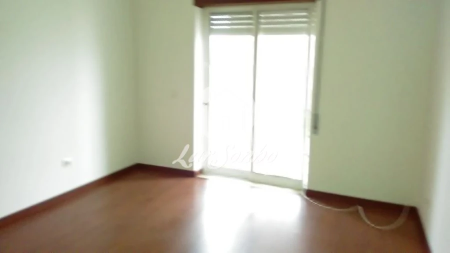 Apartamento T3 para Venda em Poiares (Santo Andre) Foto 9