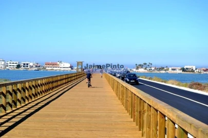 Terreno P/ Prédio para Venda em Faro (Sé e São Pedro)