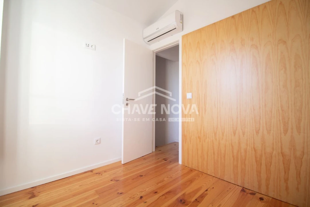 Apartamento T2 para Venda em Cedofeita, Santo Ildefonso, Sé, Miragaia, São Nicolau e Vitória Foto 6