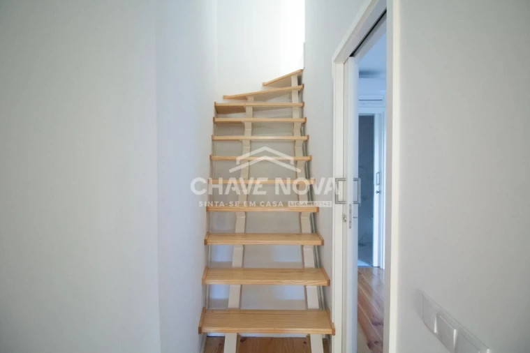 Apartamento T2 para Venda em Cedofeita, Santo Ildefonso, Sé, Miragaia, São Nicolau e Vitória Foto 8