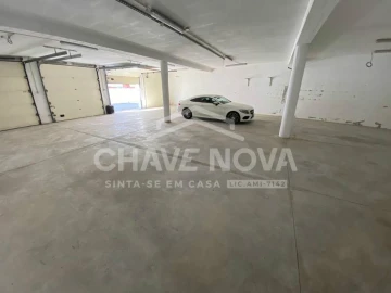 Armazém para Venda em Vila do Conde