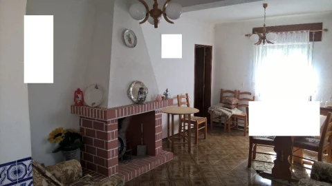 Moradia T4 para Venda em São Salvador da Aramenha