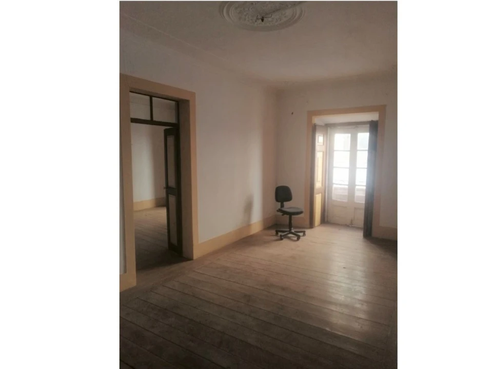 Moradia T5 para Venda em Santa Maria da Devesa Foto 17