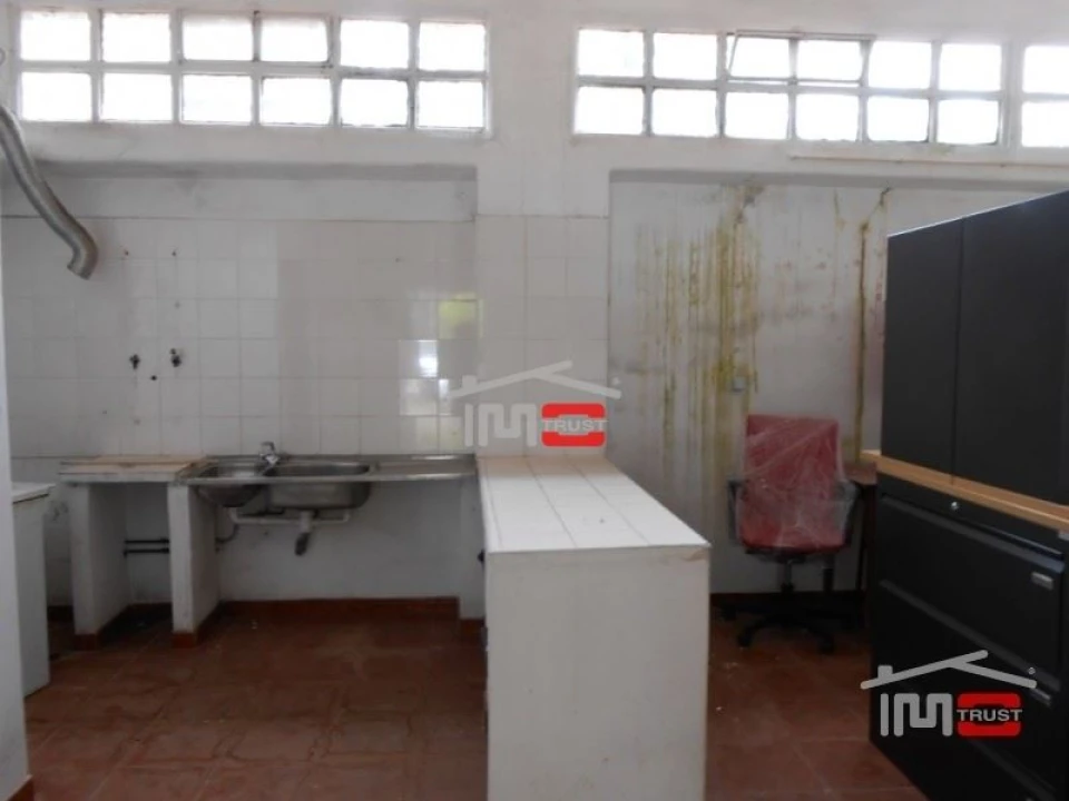 Moradia T8 para Venda em Fatima Foto 2