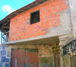Moradia T3 para Venda em Tinhela e Alvarelhos