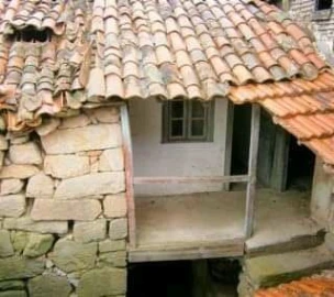 Moradia T3 para Venda em Tinhela e Alvarelhos