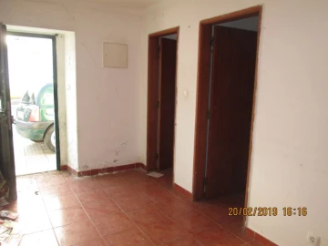 Moradia T2 para Venda em Caia, São Pedro e Alcáçova